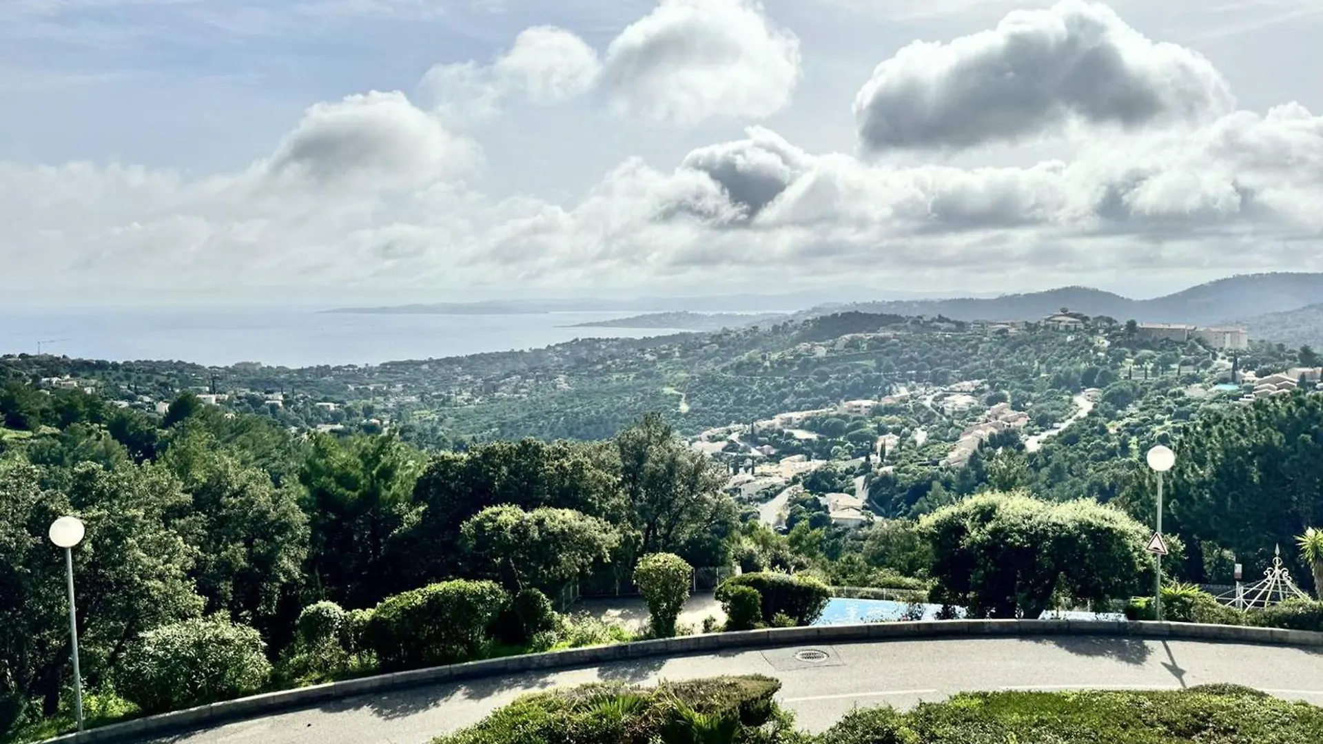 Appartement Climatise Avec Piscine Et Animaux Admis - Fr-1-768-104 Roquebrune-sur-Argens France