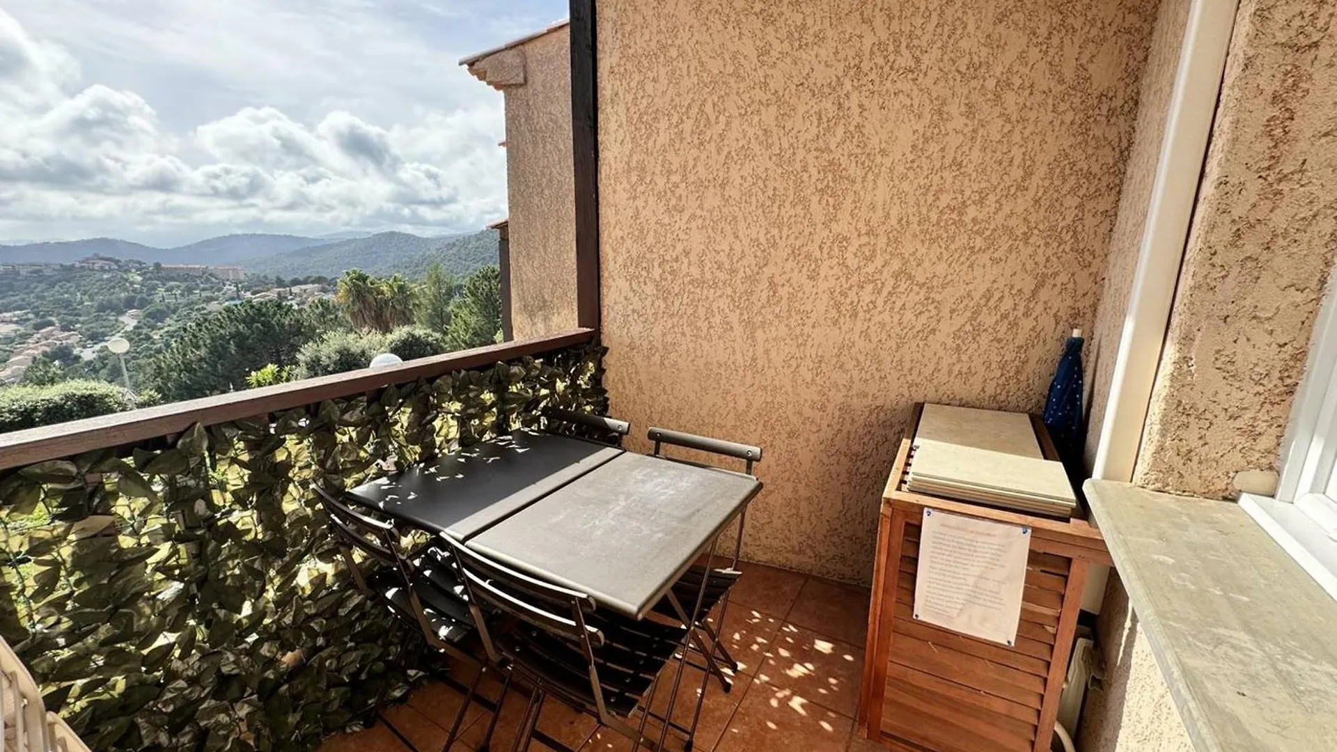 Appartement Climatise Avec Piscine Et Animaux Admis - Fr-1-768-104 Roquebrune-sur-Argens